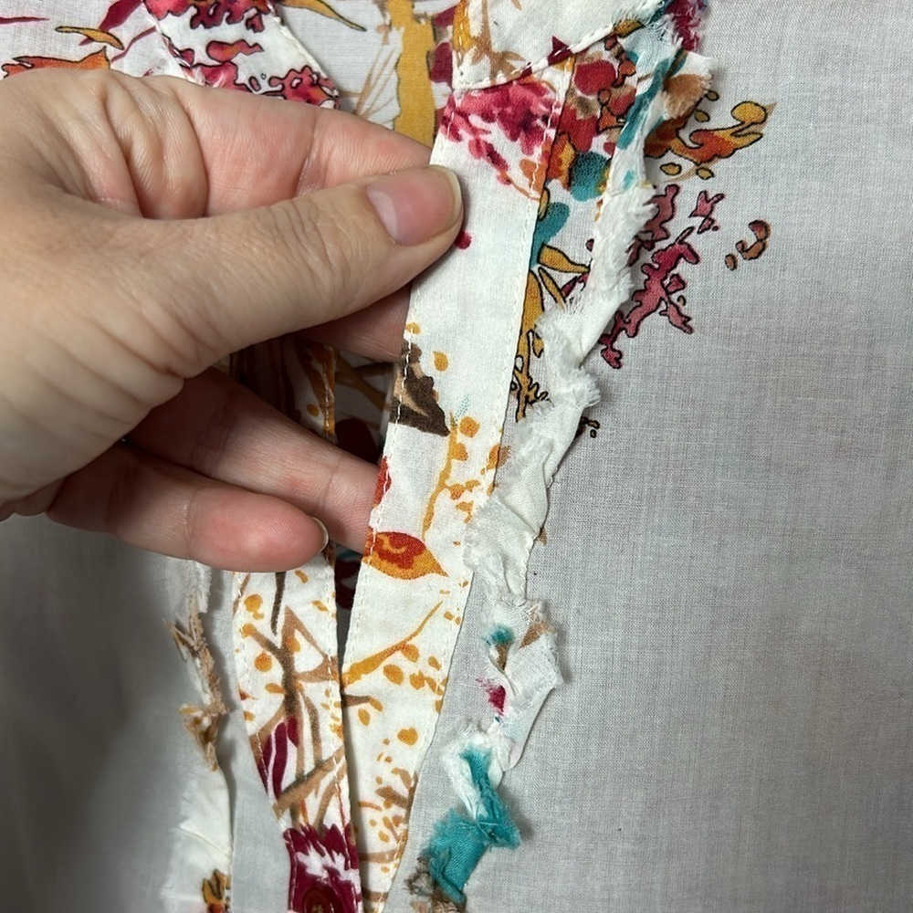 University Club Floral Blouse - Picture 3 of 8
